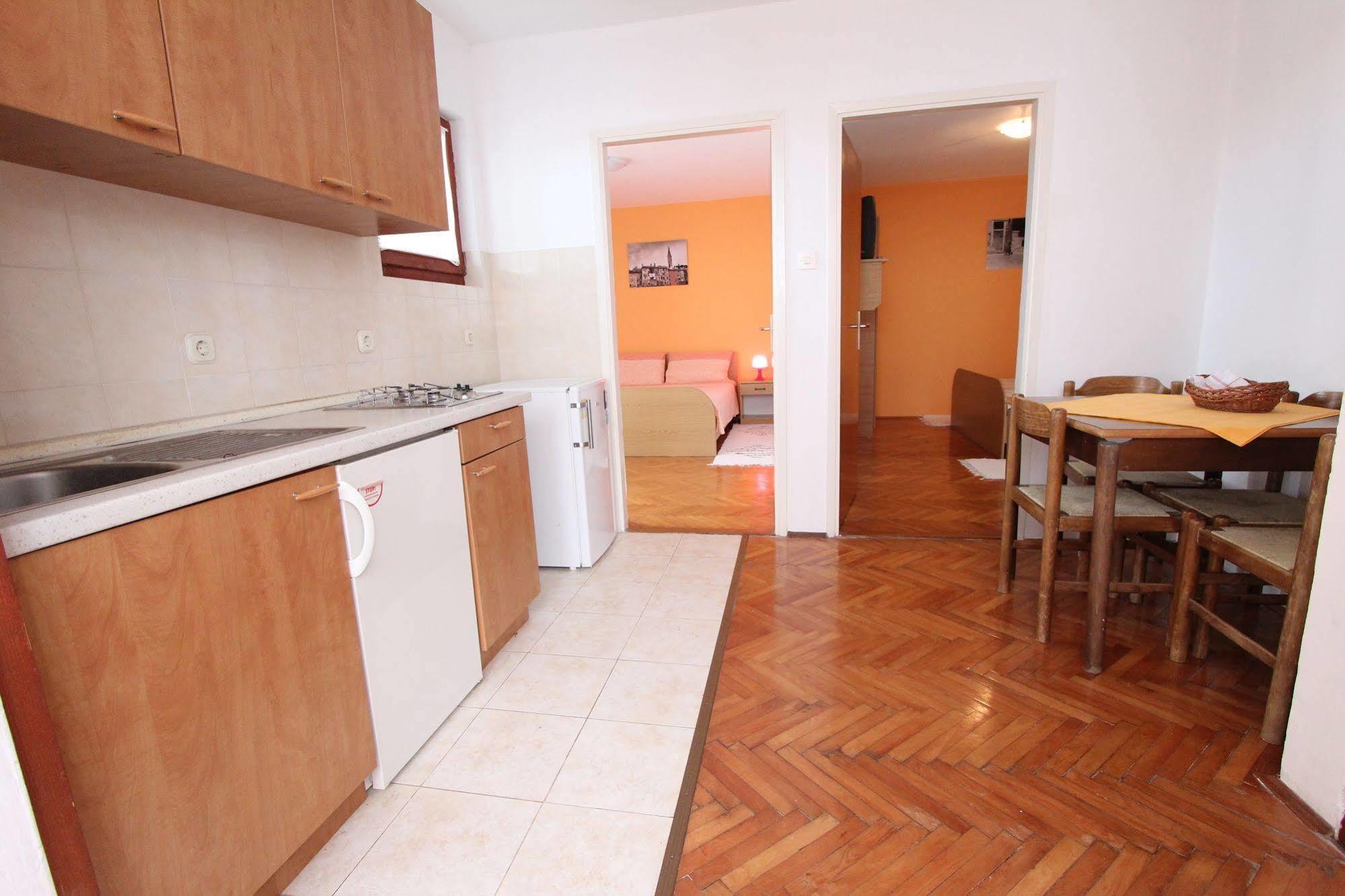 Apartments Tara Rovinj Exterior foto