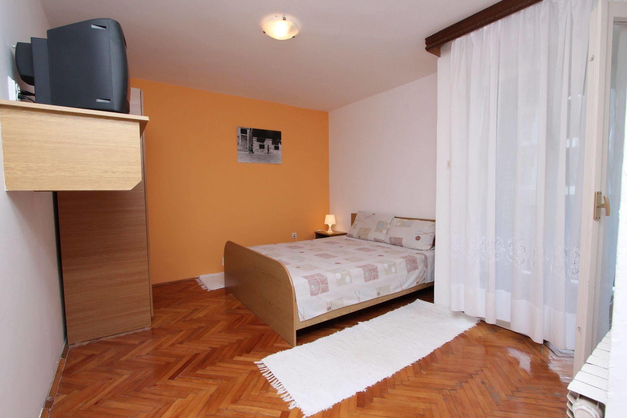 Apartments Tara Rovinj Exterior foto
