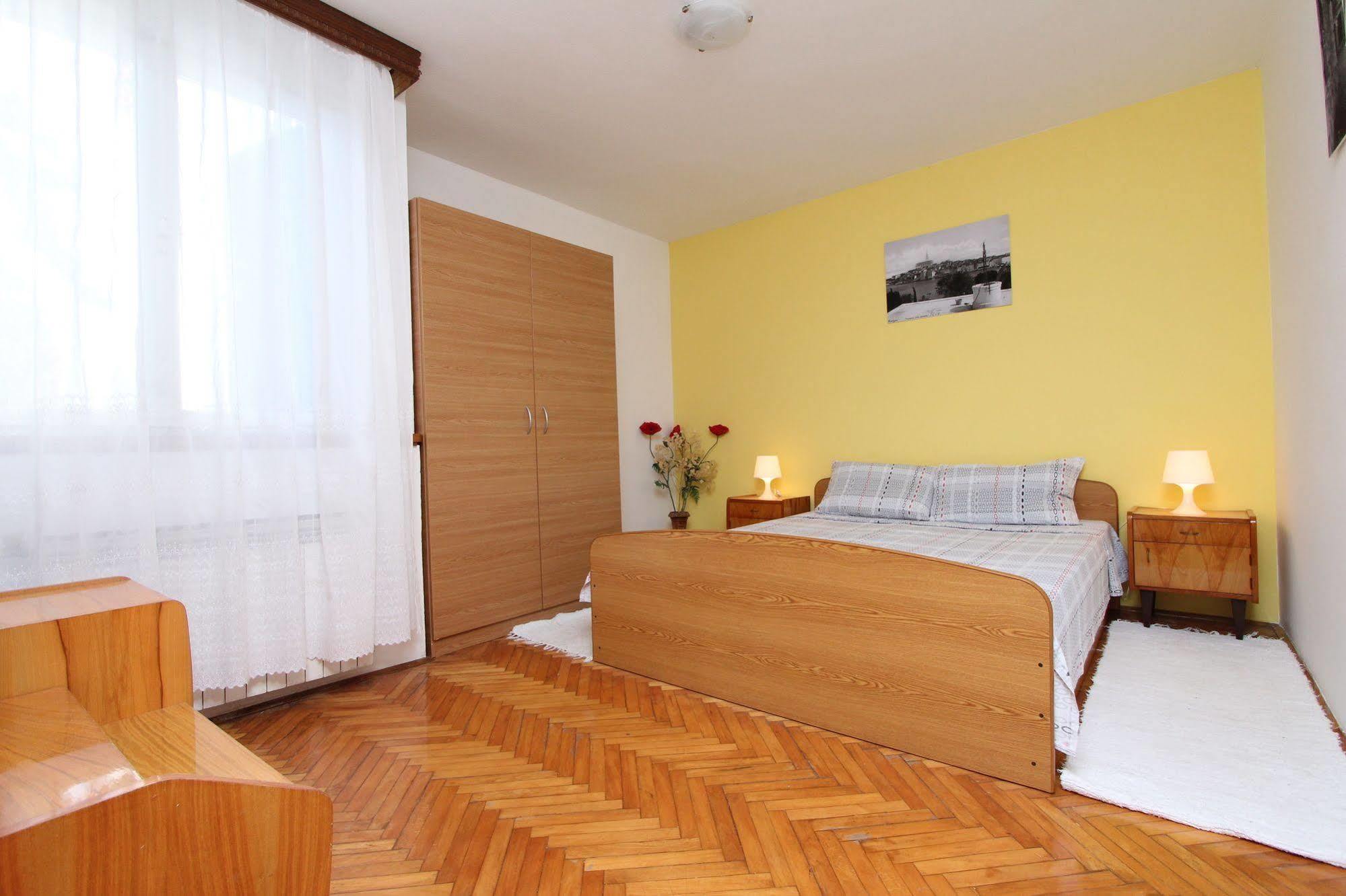 Apartments Tara Rovinj Exterior foto